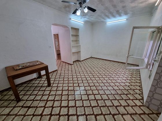 Foto 2 de Casa en venda a Ronda Sur de 2 habitacions amb garatge