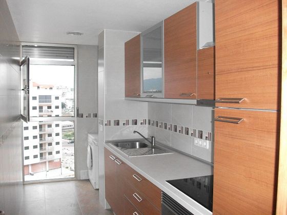 Foto 2 de Venta de piso en Juan Carlos I de 2 habitaciones con garaje y aire acondicionado