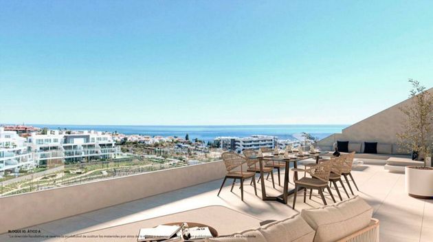 Foto 1 de Àtic en venda a avenida De Fuengirola de 3 habitacions amb terrassa i piscina