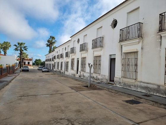 Foto 1 de Casa en venda a avenida De Portugal de 4 habitacions amb terrassa