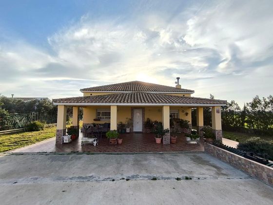 Foto 1 de Casa rural en venda a Gibraleón de 4 habitacions amb jardí