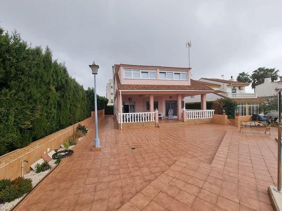 Foto 1 de Xalet en venda a Cartaya de 5 habitacions amb terrassa i piscina