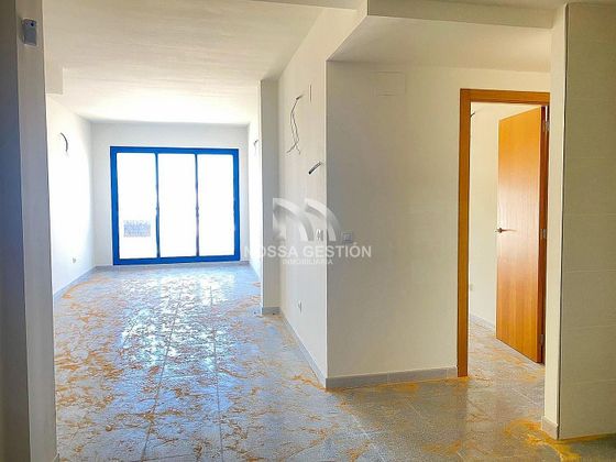 Foto 1 de Piso en venta en Xàtiva de 3 habitaciones con terraza y balcón