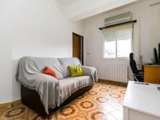Foto 2 de Pis en lloguer a calle Real de Cartuja de 3 habitacions amb terrassa i mobles
