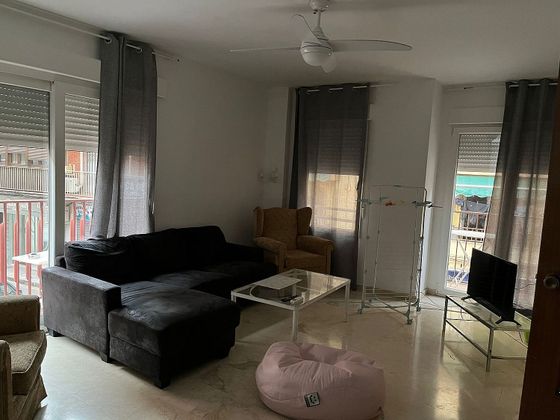 Foto 1 de Alquiler de piso en calle Junto Alhamar de 3 habitaciones con terraza y muebles