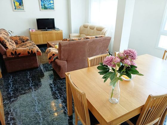Foto 2 de Pis en lloguer a San Matías - Realejo de 3 habitacions amb mobles i aire acondicionat