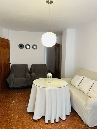 Foto 1 de Pis en lloguer a Pajaritos - Plaza de Toros de 4 habitacions amb mobles i calefacció