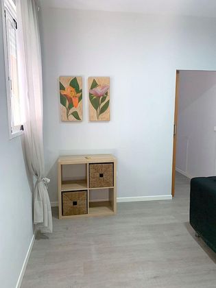 Foto 2 de Alquiler de piso en Lepanto de 2 habitaciones con terraza y muebles