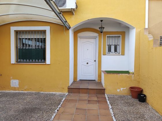 Foto 1 de Casa en venta en Casco Antiguo de 4 habitaciones con terraza y garaje