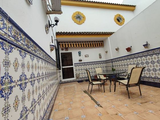 Foto 2 de Casa en venda a Palomares del Río de 4 habitacions amb terrassa i aire acondicionat