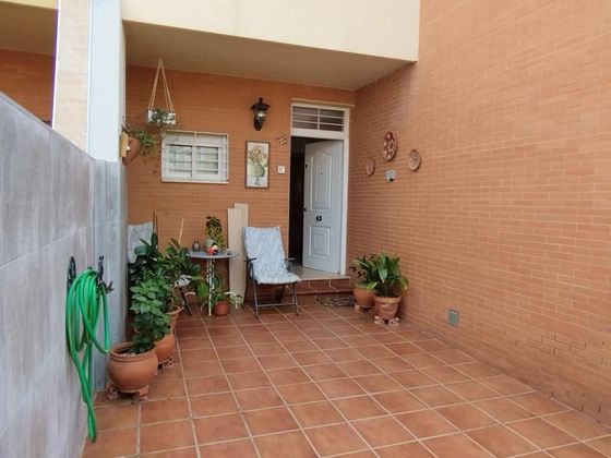 Foto 2 de Casa en venda a Castilleja de la Cuesta de 4 habitacions amb terrassa i garatge