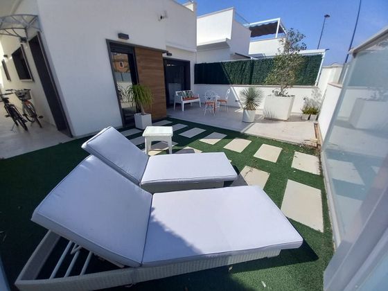 Foto 2 de Xalet en venda a Roda de 2 habitacions amb terrassa i piscina