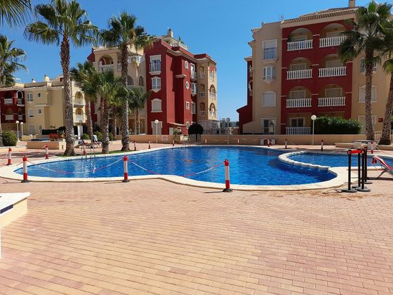 Foto 1 de Àtic en venda a calle Isla Menorca de 3 habitacions amb terrassa i piscina
