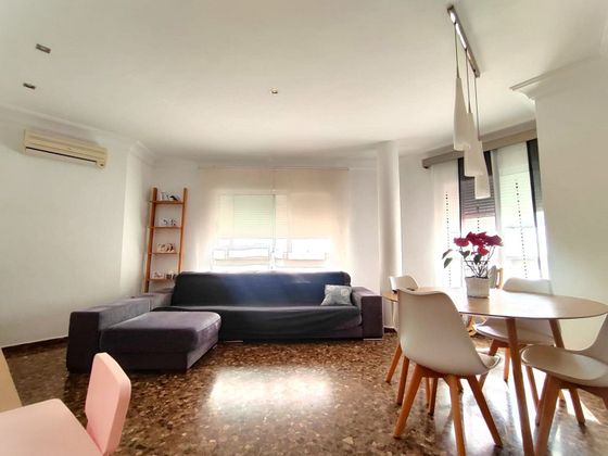 Foto 2 de Piso en venta en Picassent de 3 habitaciones con garaje y balcón