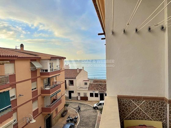 Foto 1 de Pis en venda a Algarrobo-Costa de 2 habitacions amb garatge i balcó