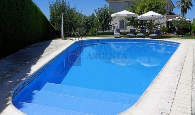 Foto 1 de Casa en venda a Pedanías de Cáceres de 4 habitacions amb piscina i aire acondicionat