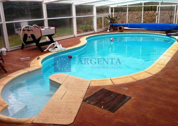 Foto 1 de Casa en venda a Ceres Golf de 5 habitacions amb piscina i jardí