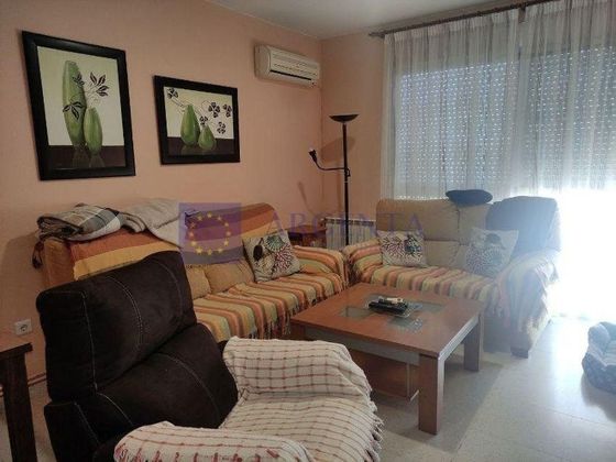 Foto 1 de Piso en venta en La Cañada de 4 habitaciones con garaje y aire acondicionado