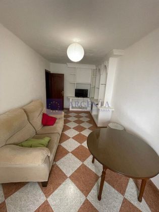 Foto 2 de Pis en venda a Centro - Cáceres de 2 habitacions amb terrassa i ascensor