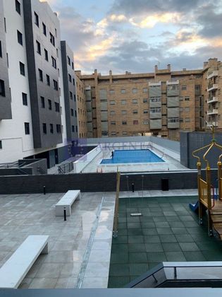 Foto 1 de Pis en lloguer a Centro - Cáceres de 2 habitacions amb terrassa i piscina