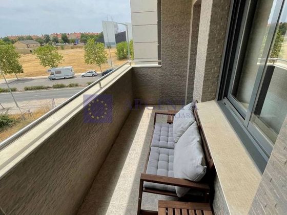 Foto 2 de Pis en lloguer a Nuevo Cáceres de 4 habitacions amb terrassa i piscina