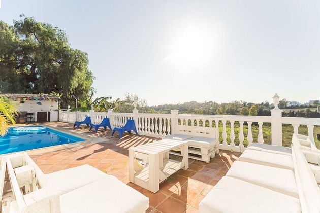 Foto 2 de Chalet en venta en calle Ur Valle del Sol P Las Margaritas de 4 habitaciones con terraza y piscina