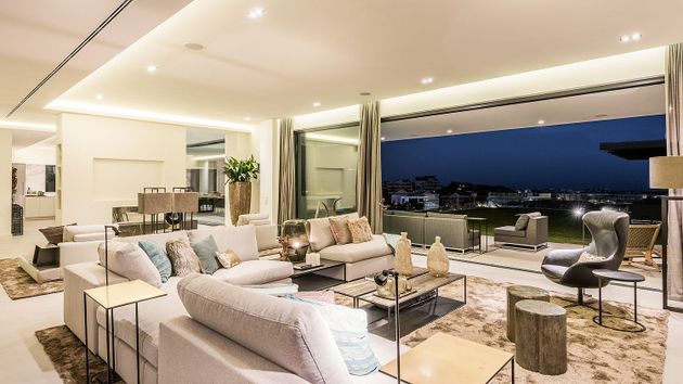 Foto 2 de Casa en venda a Benahavís de 5 habitacions amb terrassa i piscina