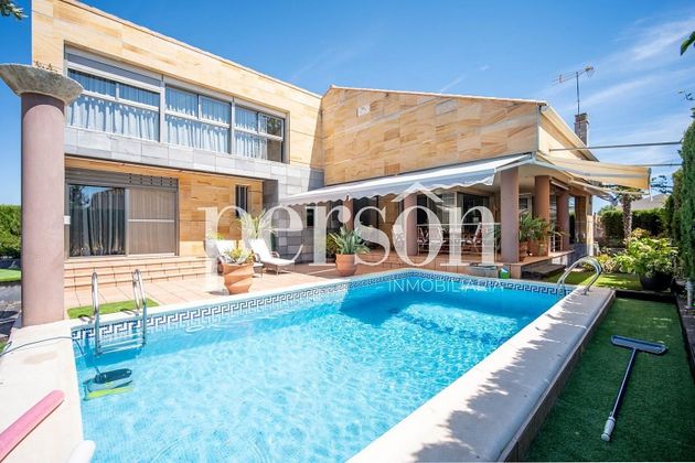 Foto 2 de Venta de casa en Almardà de 5 habitaciones con terraza y piscina