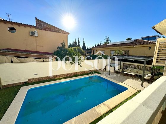 Foto 1 de Venta de chalet en La Conarda de 4 habitaciones con terraza y piscina