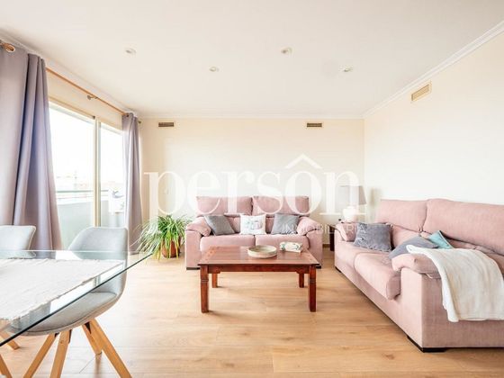 Foto 1 de Alquiler de piso en Beteró de 3 habitaciones con terraza y muebles