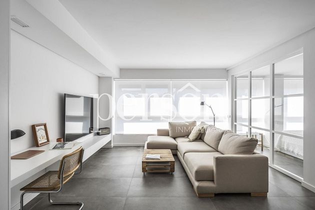 Foto 1 de Alquiler de piso en Mestalla de 2 habitaciones con garaje y muebles