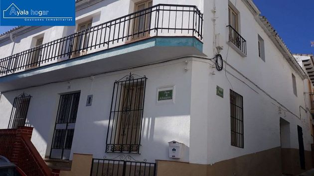 Foto 1 de Casa en venta en Guaro de 6 habitaciones con terraza