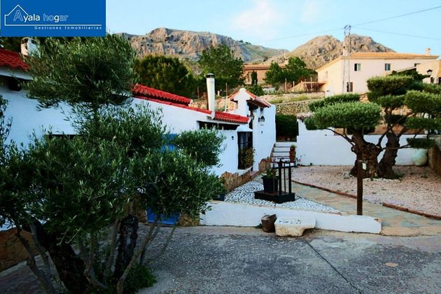 Foto 1 de Casa rural en venda a Villanueva del Trabuco de 9 habitacions amb terrassa i piscina