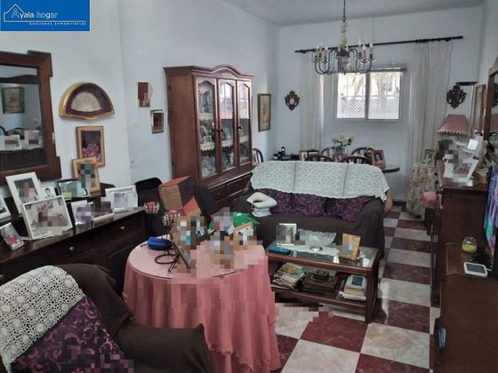 Foto 2 de Casa en venda a Gamarra - La Trinidad de 3 habitacions amb terrassa i aire acondicionat