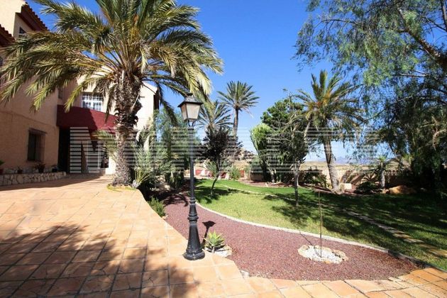 Foto 2 de Casa en venta en Puerto de Mazarrón de 6 habitaciones con piscina y garaje