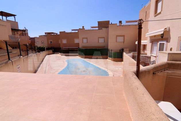 Foto 1 de Piso en venta en Perín de 2 habitaciones con terraza y piscina
