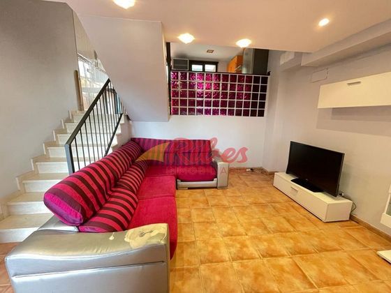 Foto 2 de Casa adossada en venda a avenida D'alzira de 3 habitacions amb terrassa i garatge