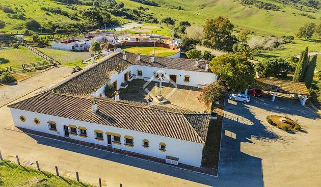 Foto 2 de Casa en venda a Jimena de la Frontera de 7 habitacions amb terrassa i jardí
