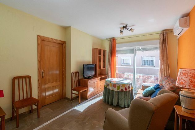Foto 1 de Piso en venta en Ogíjares de 3 habitaciones con balcón y aire acondicionado