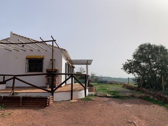 Foto 2 de Casa rural en venda a calle Angosturas El Chorro de 3 habitacions amb terrassa i jardí