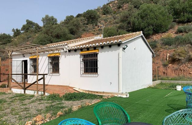 Foto 1 de Casa rural en venda a calle Angosturas El Chorro de 3 habitacions amb terrassa i jardí