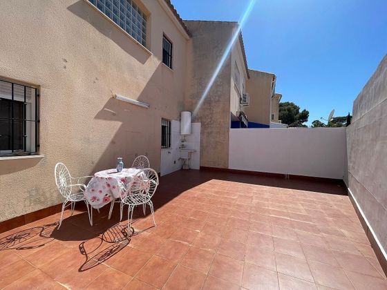Foto 1 de Casa adossada en lloguer a Santiago de la Ribera de 5 habitacions amb terrassa i jardí
