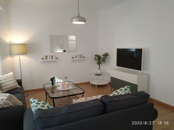 Foto 1 de Pis en lloguer a Centro - Murcia de 4 habitacions amb terrassa i mobles