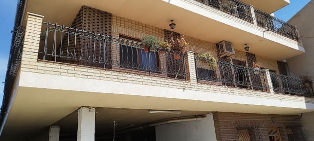 Foto 2 de Piso en venta en calle Los Torres de 4 habitaciones con terraza y garaje