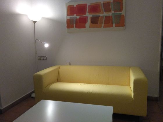 Foto 2 de Alquiler de piso en Centro - Murcia de 5 habitaciones con jardín y muebles