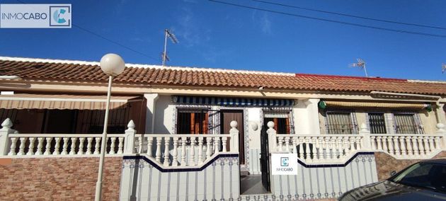Foto 2 de Piso en venta en Los Narejos de 2 habitaciones con terraza y jardín