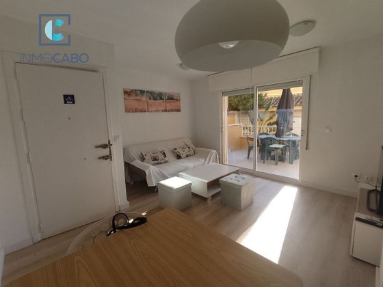 Foto 2 de Alquiler de piso en Cabo de Palos de 2 habitaciones con terraza y piscina