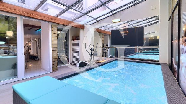 Foto 2 de Pis en venda a calle Del Doctor Monserrat de 3 habitacions amb terrassa i piscina