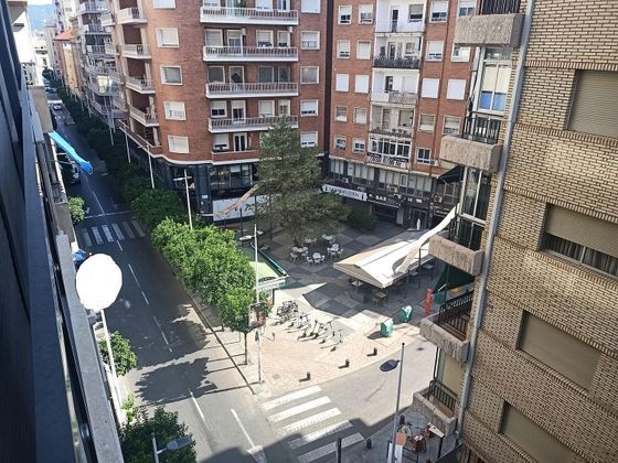 Foto 1 de Venta de piso en Centro - Murcia de 5 habitaciones con terraza y garaje