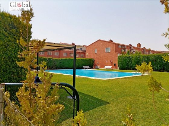 Foto 2 de Casa en venda a San Pedro de Mérida de 4 habitacions amb terrassa i piscina